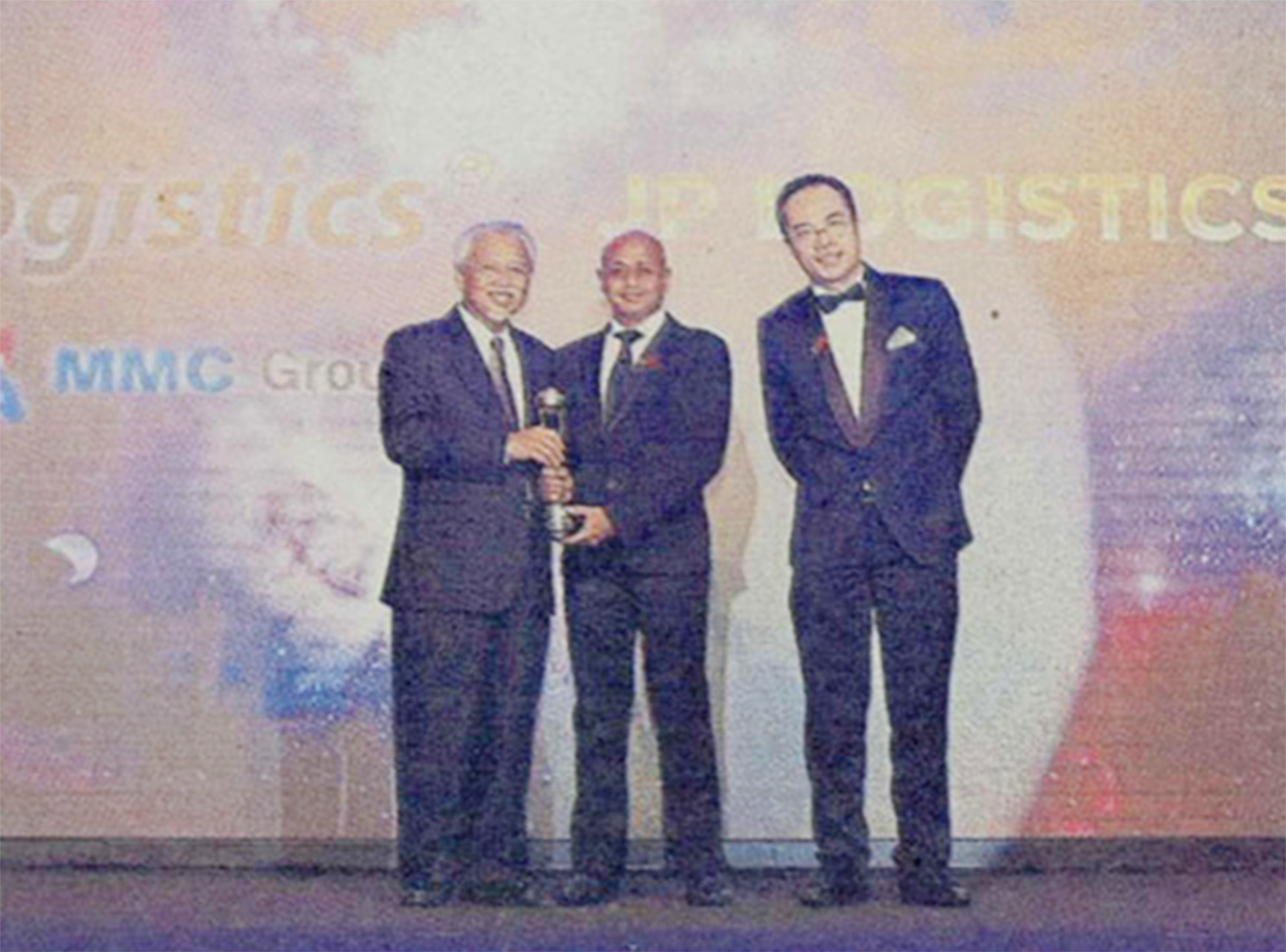 Read more about the article JP Logistics Bags Award for Malaysia`s Fast-Moving Companies